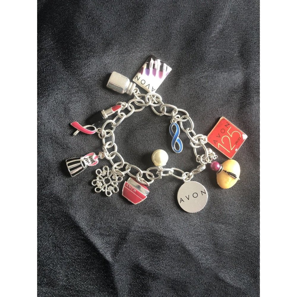 AVON Charm Bracelet 125th Anniversary Silver tone  9"  12 Charms Adjustable B4